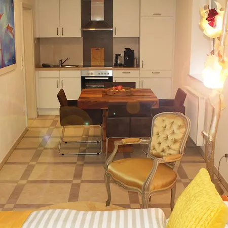 Apartment Art - Harmonie Und Stil Bei Bamberg Bischberg